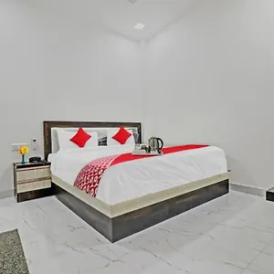 ** Hotel Chahat Palace India