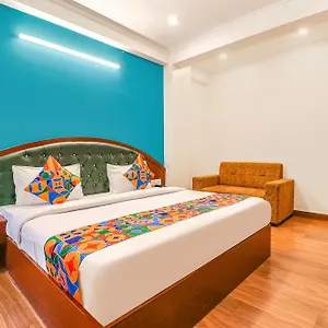 3* Hotel Fabhotel Lime Tree Near Yashobhoomi Convention Centre